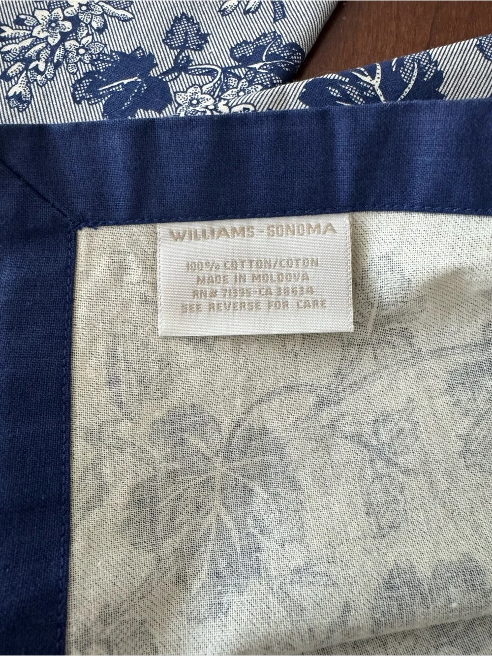 Williams Sonoma Blue Floral Napkins – Set of 2 – NWOT